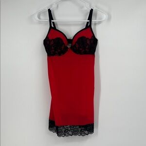 Y2K Victoria's Secret Red and Black Lace Padded Slip 36C